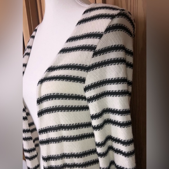 Long Black and White Striped Duster Cardigan - Picture 2 of 8
